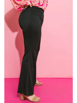 High-Rise Flare Pants - Black (Plus)