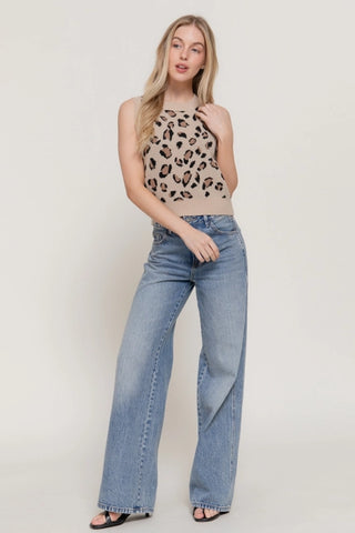 Sleeveless Round Neck Leopard Jacquard Sweater Top