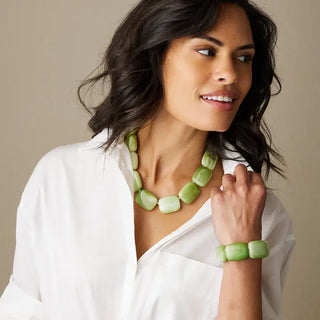 Hot Girls Pearls Cooling Jewelry - 18 in Necklace