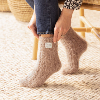 Giving Socks – Cozy Cable Knit Socks with Gift Card